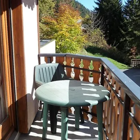 2 Pieces Avec Balcon, Parking - Secteur Calme - Fr-1-573-66